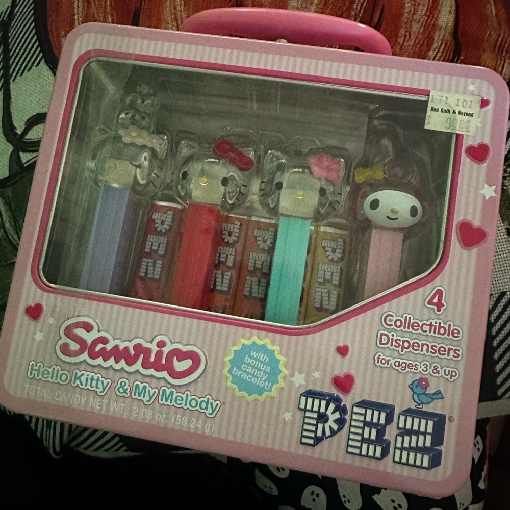 Hello Kitty & My Melody Pez, Sanrio, metal lunchbox style container New/unopened